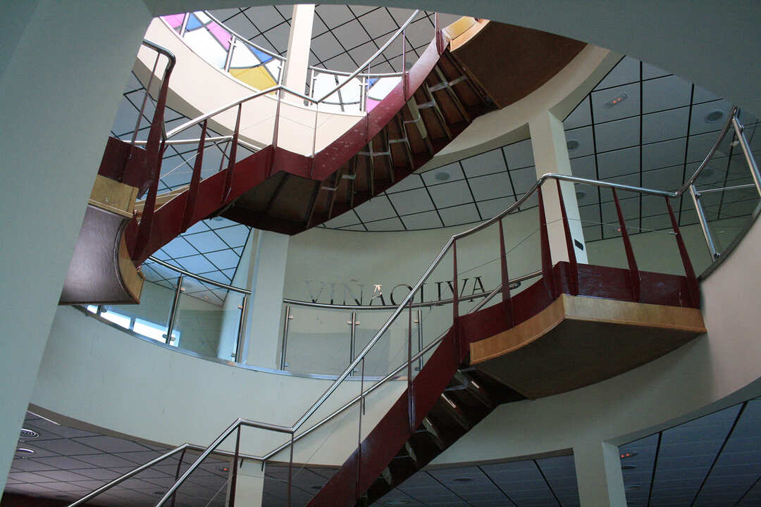 ESCALERAS VINAOLIVA